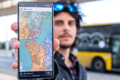 Cláudio Está A Criar A “Wikipédia” Dos Transportes Da Área Metropolitana De Lisboa