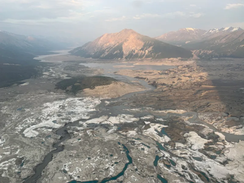 Lakes Can Change How Glaciers Move