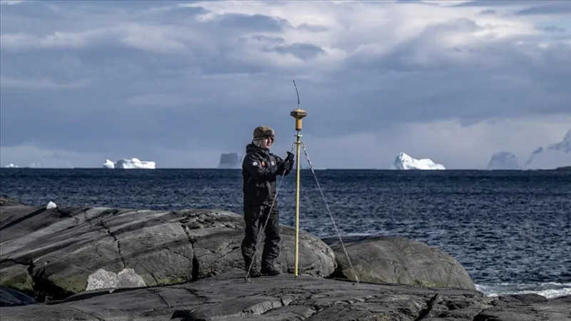 Antarktika Bilim Seferi'nin Haritacıları, Beyaz Kıta'da Piri Reis'in Izinde